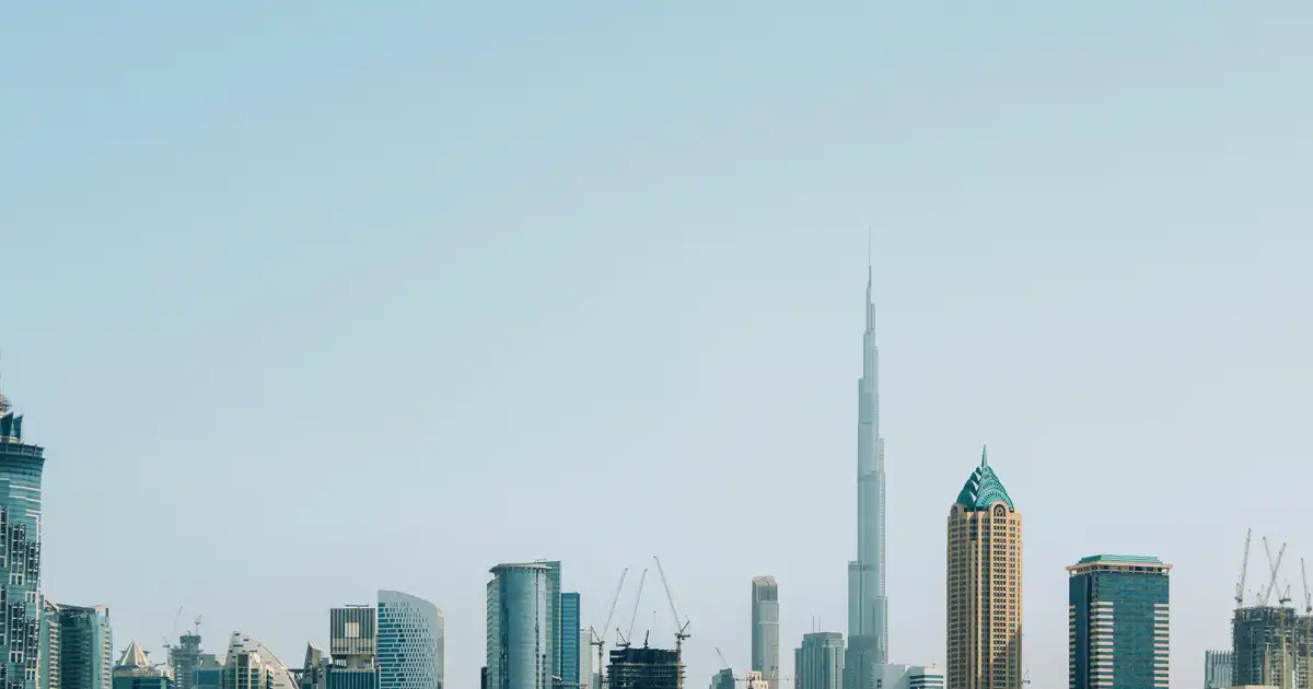 eSIM Emiratos Árabes Unidos 2026: la guía completa para viajeros colombianos